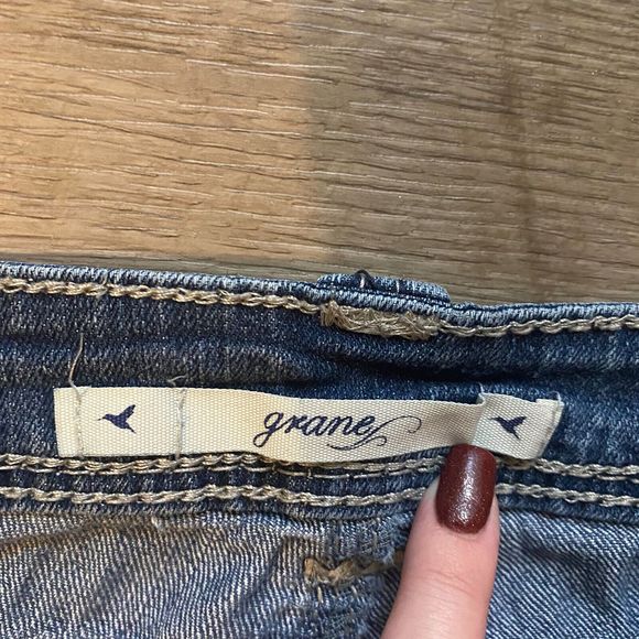 Grane Denim Capri Jeans ~ Sz 5 ~ Blue ~ Low Rise ~ 20" Inseam ~ Distressed - Picture 4 of 6
